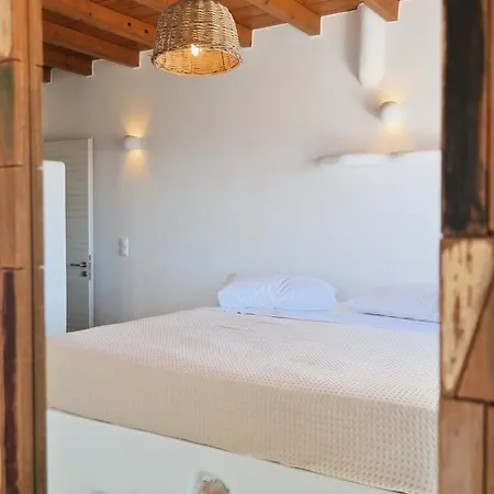 Vila Salinus Beachfront By Aegean Breeze - Private Pools Pláka